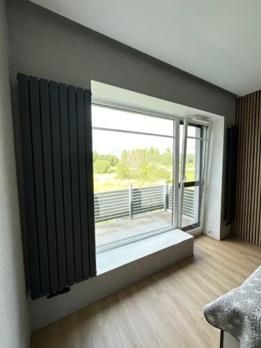 Vertikāls antracīta krāsas radiators 1800 x 544 Duplex photo review