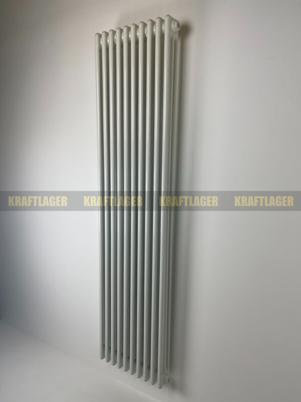 3 kolonnu vertikāls radiators 1800 x 470 mm, krāsa – balts