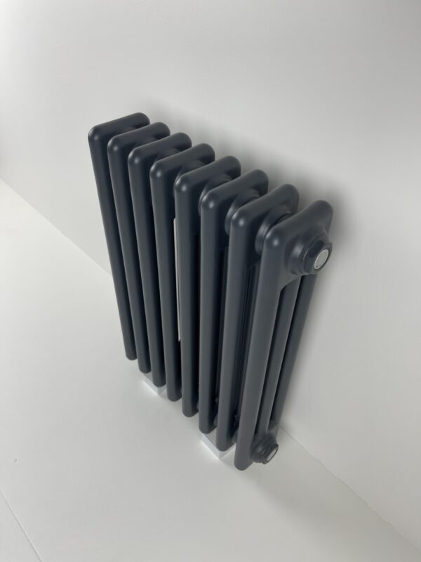 3 kolonnu horizontāls radiators 500 x 380 mm, krāsa – antracīts - Image 6