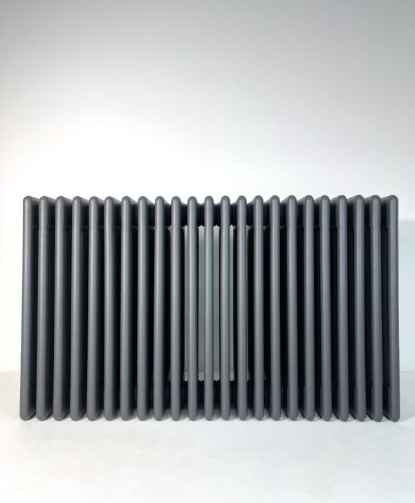 6 kolonnu 600×1055 mm horizontāls radiators, krāsa – Antracīts (RAL 7016) - Image 5