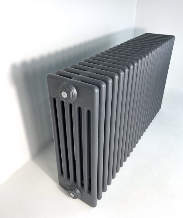 6 kolonnu 600×1055 mm horizontāls radiators, krāsa – Antracīts (RAL 7016) - Image 7