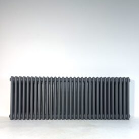 3 kolonnu 500x1415 mm horizontāls radiators, krāsa – antracīts (RAL 7016)